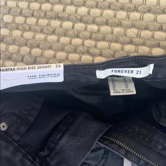 Forever 21 High Rise Skinny Jeans - Picture 4 of 5